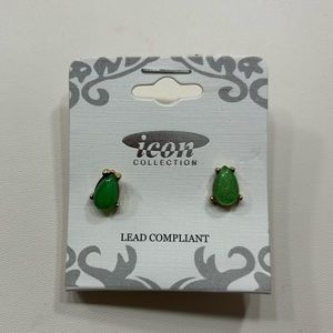 2 Pairs of Earrings